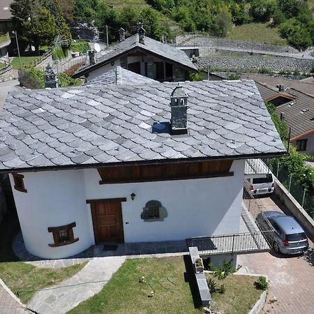 Villa La Tour Nus Exterior foto